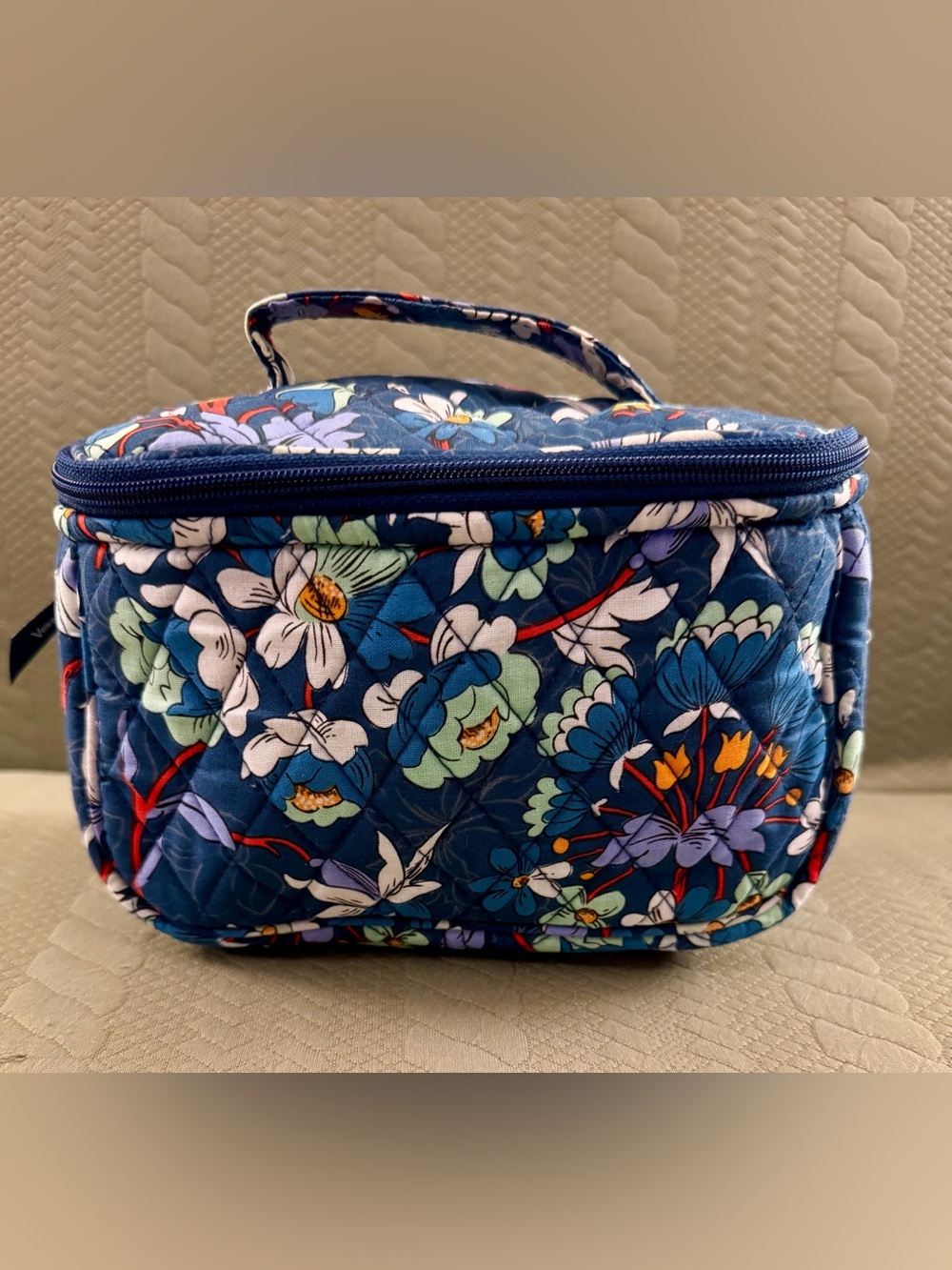 Vera Bradley Factory Style Travel Cosmetic Case in Floral Bursts Like New